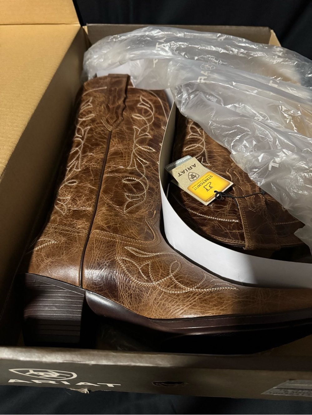 ARIAT Women’s Heritage D toe stretch fit cowboy boots MINT CONDITION!! - Picture 4 of 14